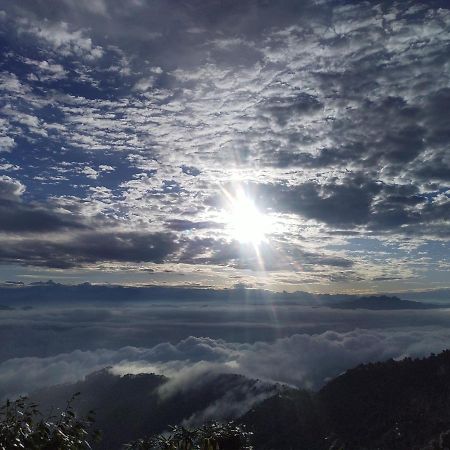 Green View Resort New Tehri Exteriör bild