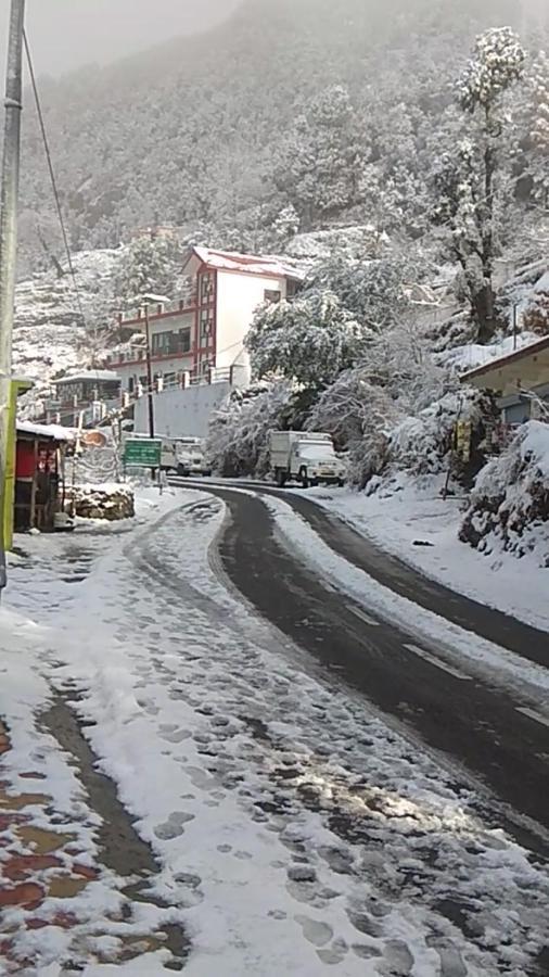 Green View Resort New Tehri Exteriör bild