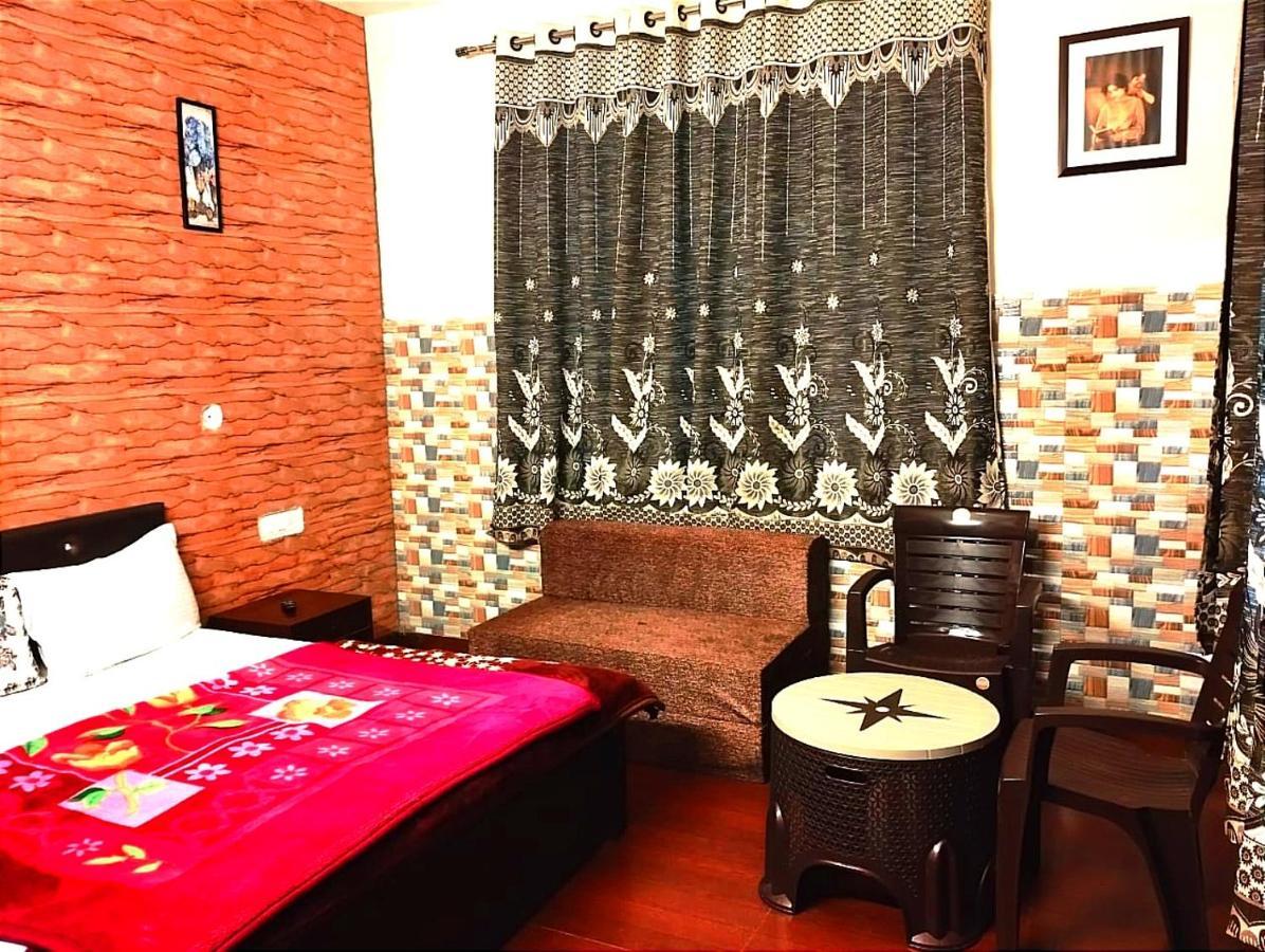 Green View Resort New Tehri Exteriör bild